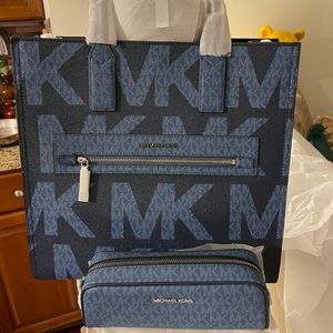 Michael Kors Kelly Tote Bag and Makeup Bag